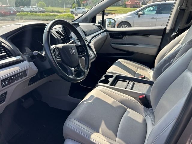 Used 2022 Modern Steel Metallic Honda Touring image 6