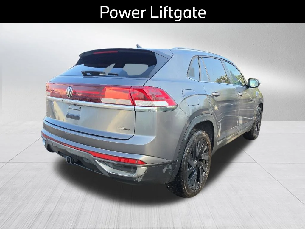 Used 2024 Gray Volkswagen 2.0T SE w/Technology image 7