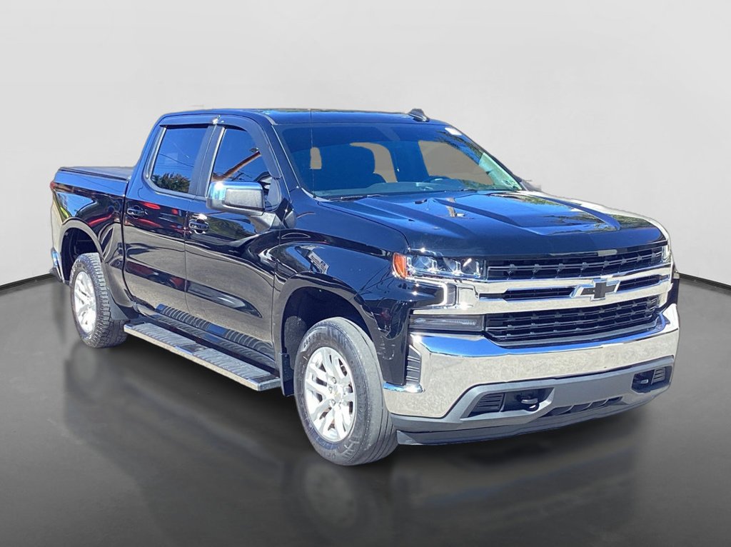 Used 2021 BLACK Chevrolet LT image 3
