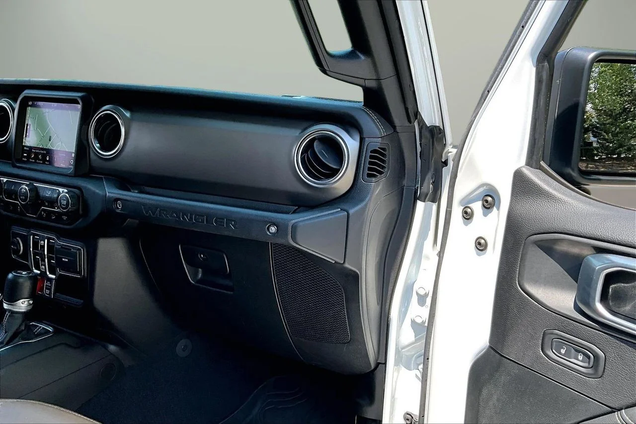Used 2021 White Jeep Rubicon image 20