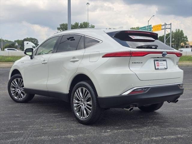 Certified Used 2021 BLIZZARD PEARL Toyota  image 16