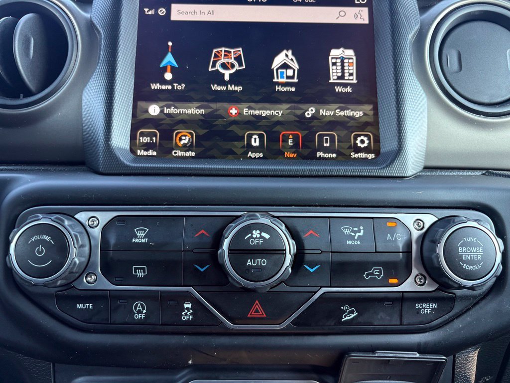 Used 2018 White Jeep Unlimited Sport S image 21