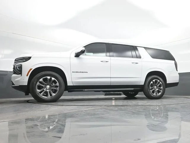2026 Chevrolet Suburban LS - Photo 13
