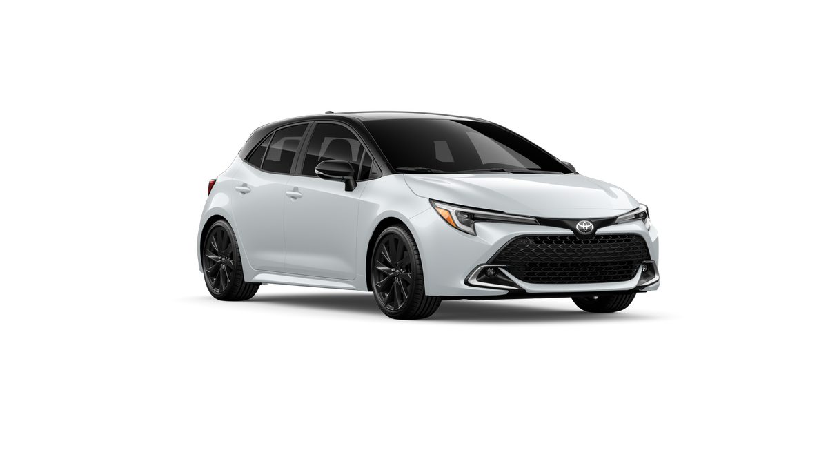 New 2027 Wind Chill Pearl with Black roof Toyota XSE image 15