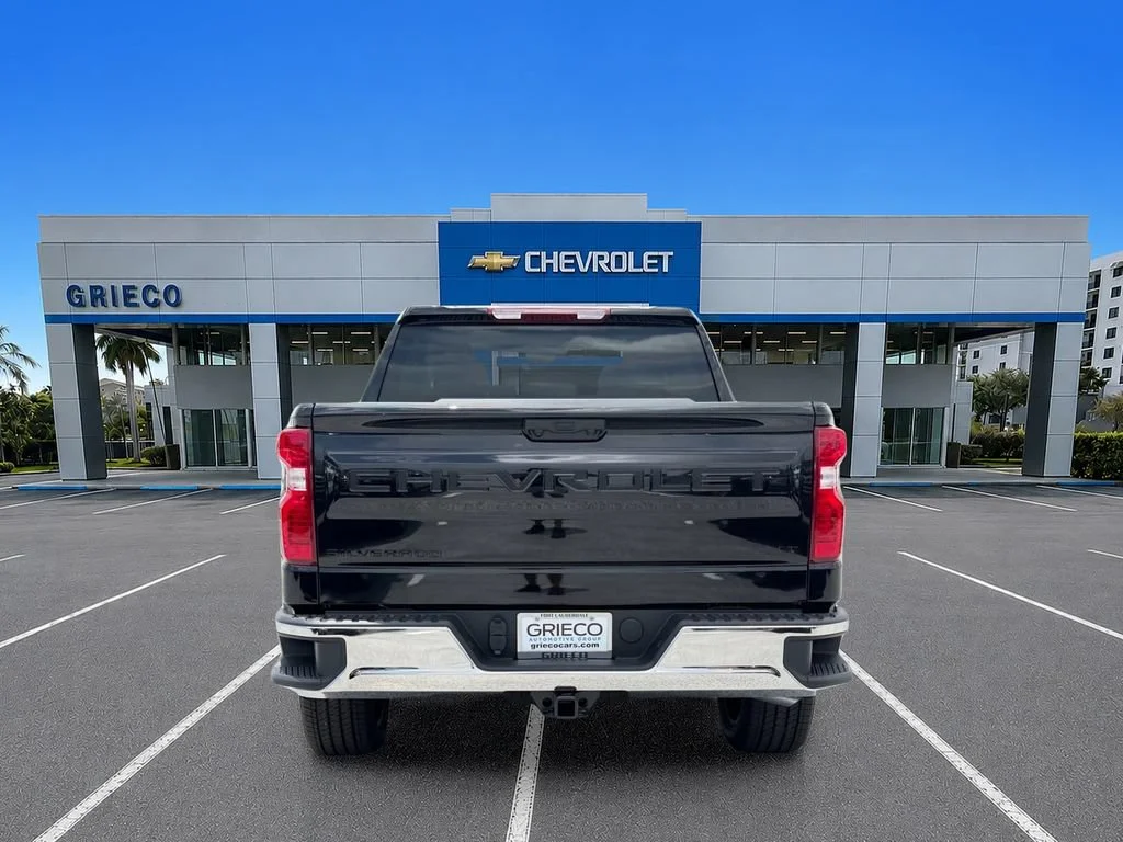New 2026 Black Chevrolet LT image 5