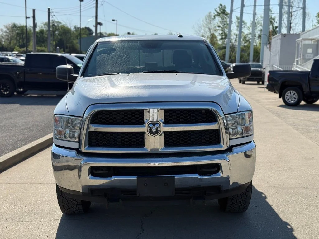 Used 2018 White Ram SLT image 3
