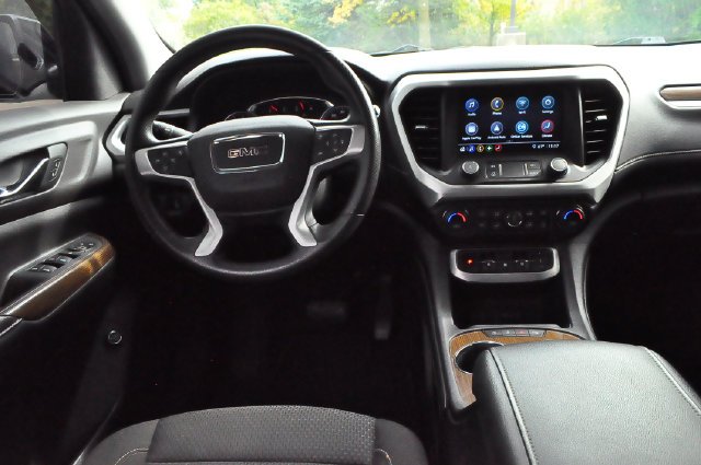 Used 2021 Black GMC SLE image 17