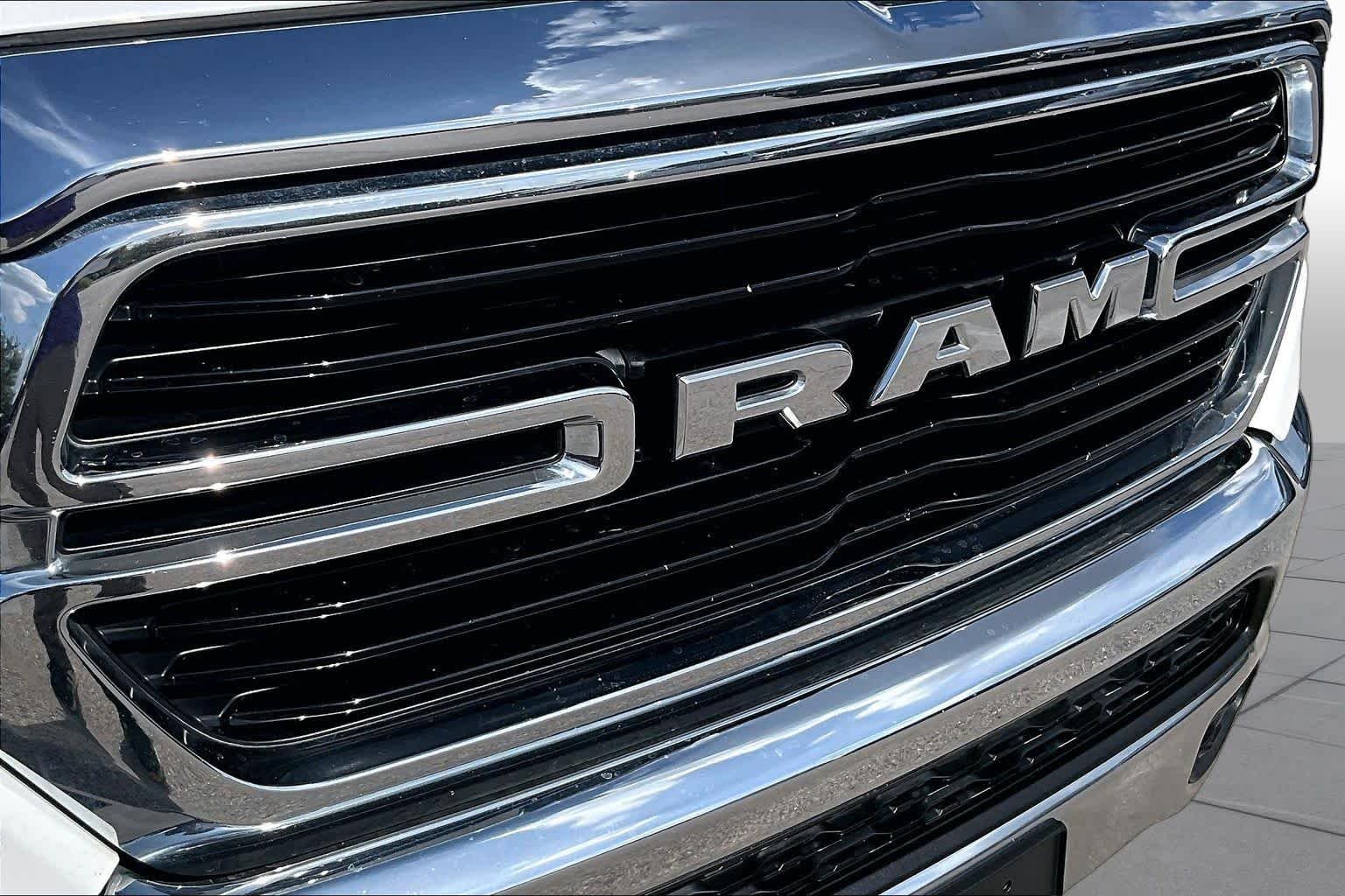 Used 2020 Bright White Clearcoat Ram Big Horn image 28