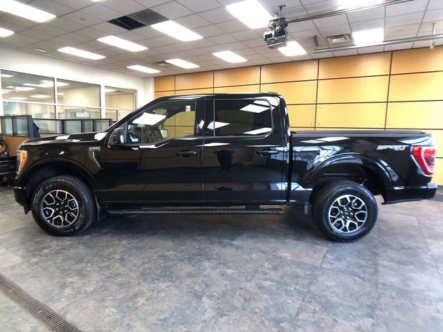 Used 2023 Black Metallic Ford XLT image 4