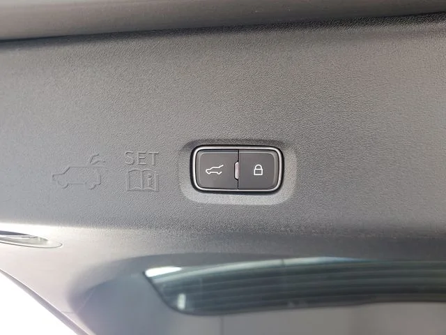 New 2026 Agate Black Metallic Ford King Ranch® image 7