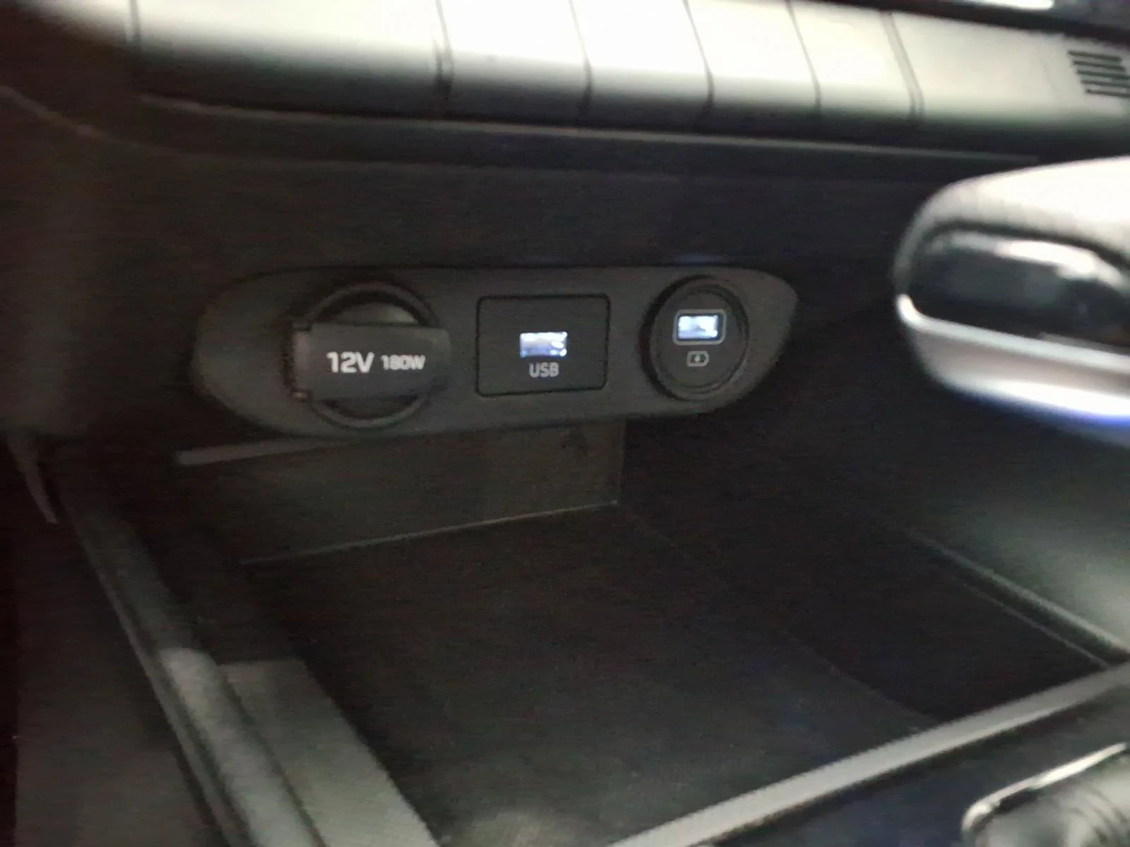 Used 2023 Phantom Black Hyundai SEL image 24