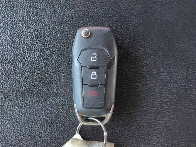 Certified Used 2023 Oxford White Ford XL image 28