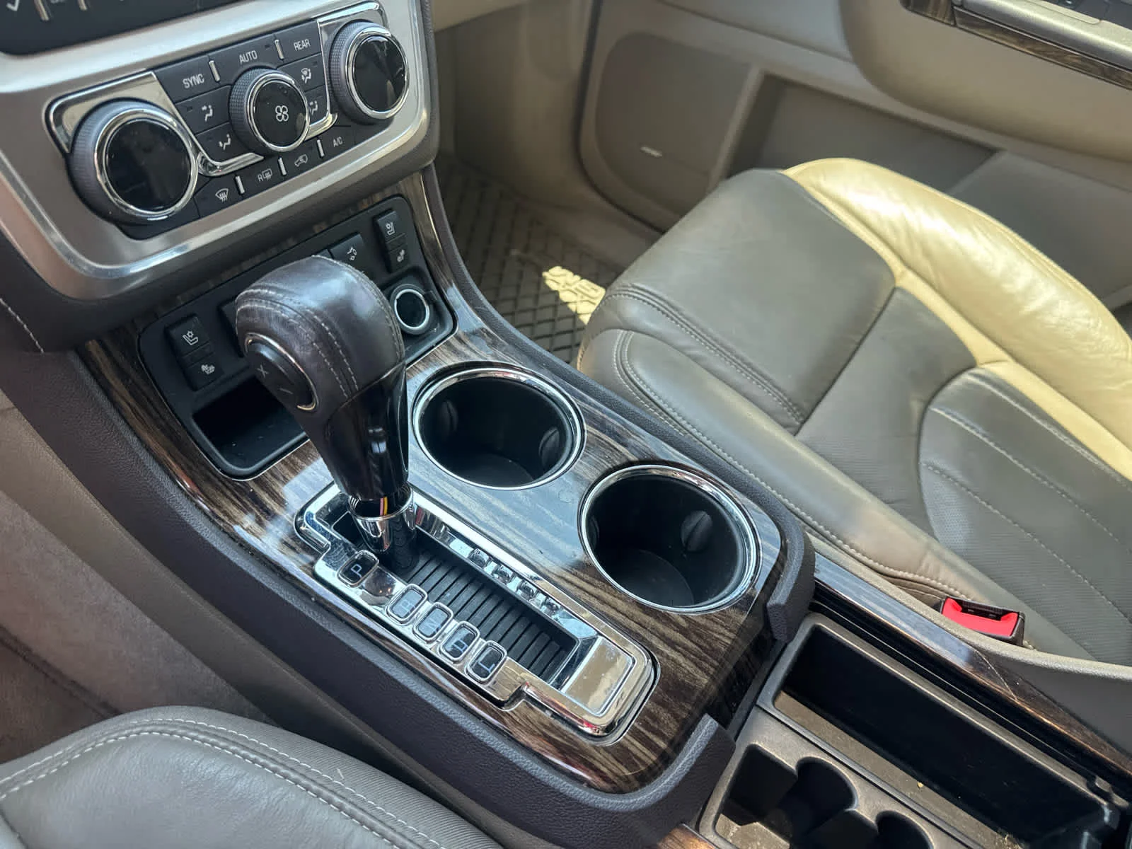 Used 2016 Ebony Twilight Metallic GMC Denali image 11