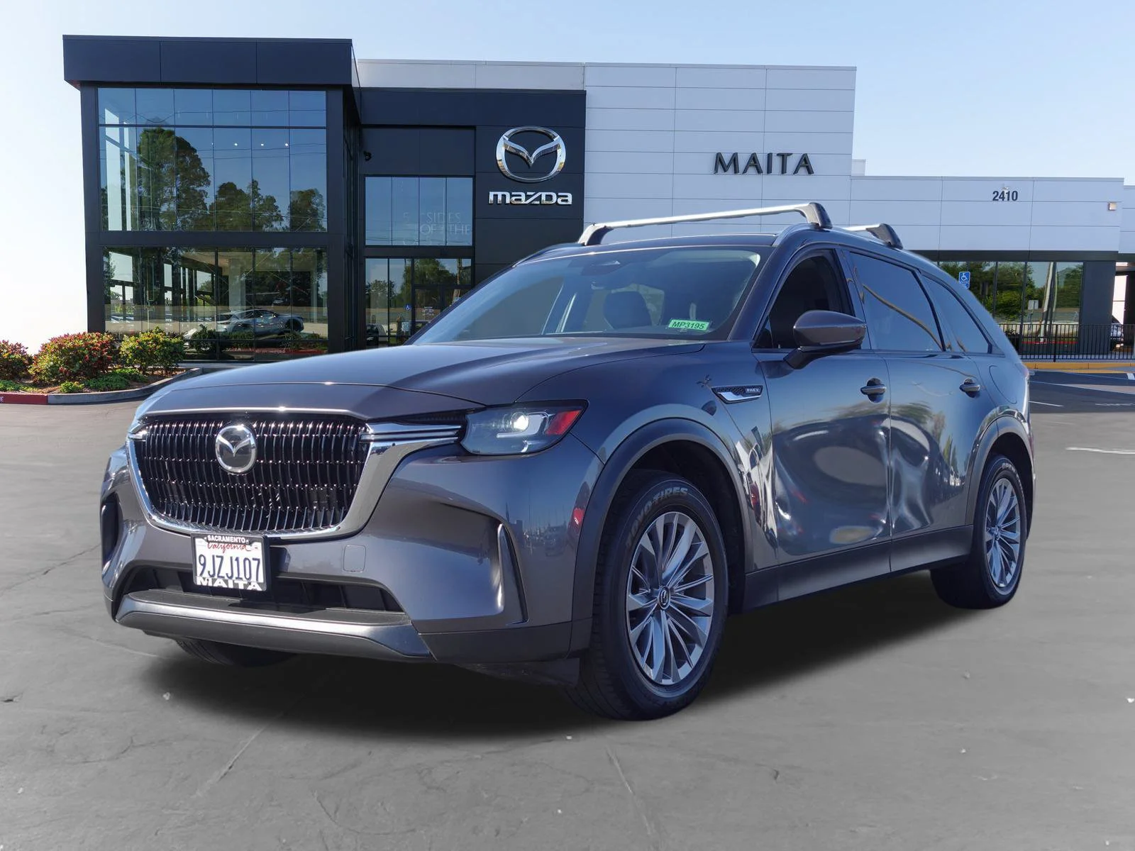 Certified Used 2024 Machine Gray Metallic Mazda Preferred image 9