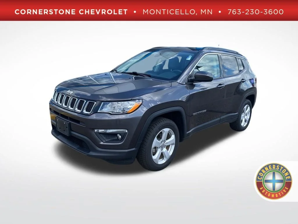 Used 2021 Gray Jeep Latitude image 1