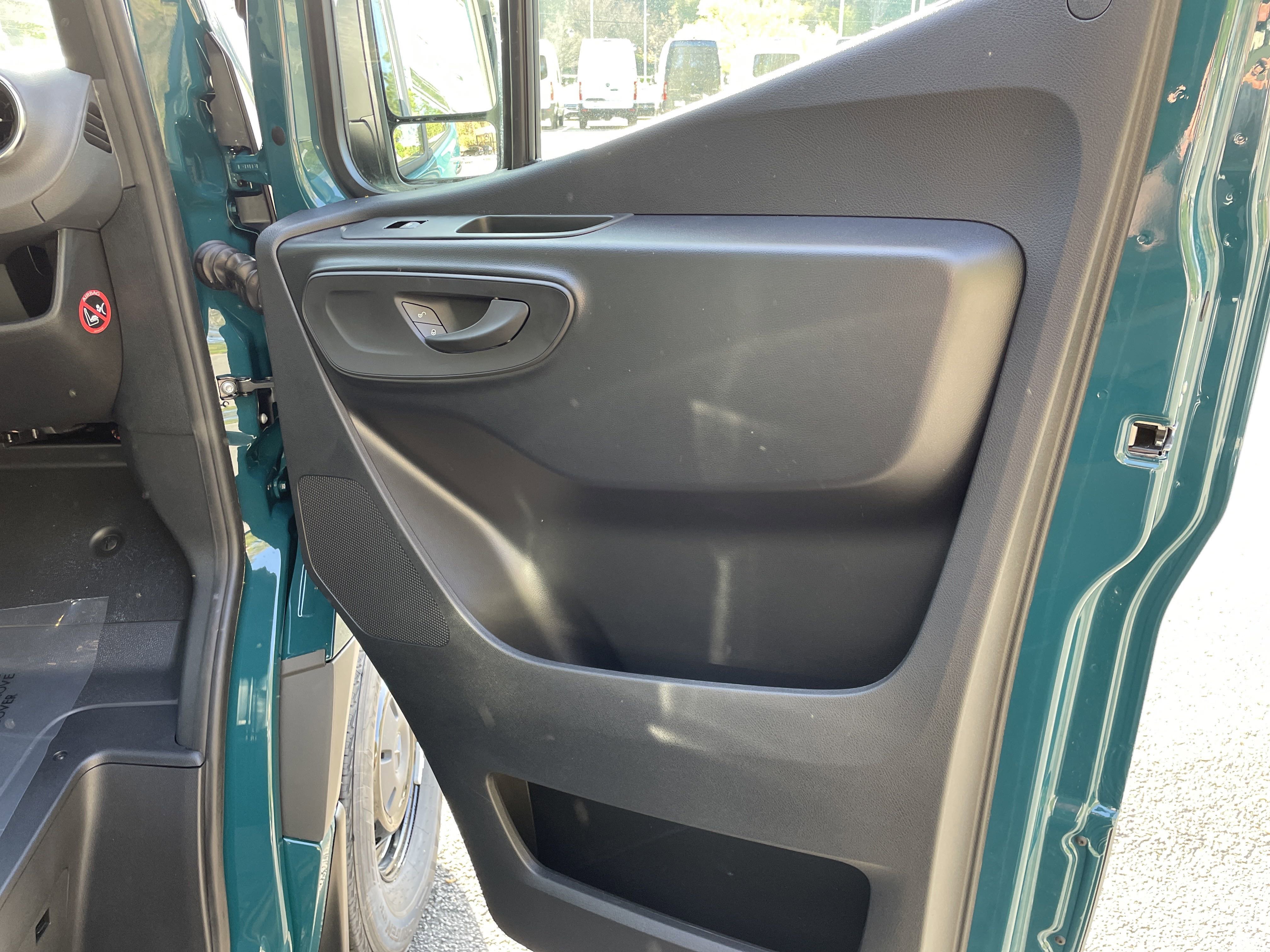 2025 Mercedes-Benz Sprinter Cargo Van Base - Photo 38