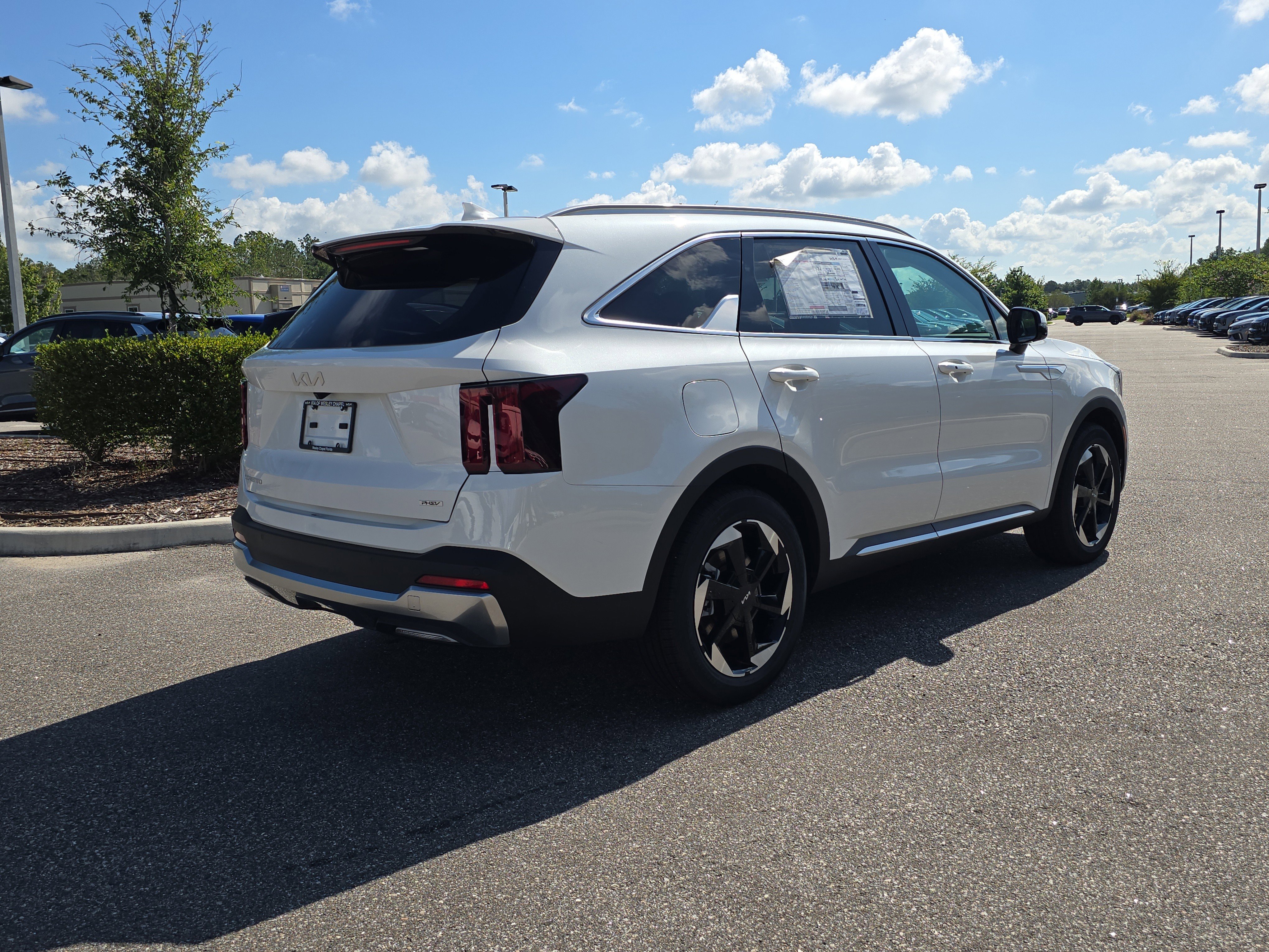 New 2026 Snow White Pearl Kia EX AWD image 8