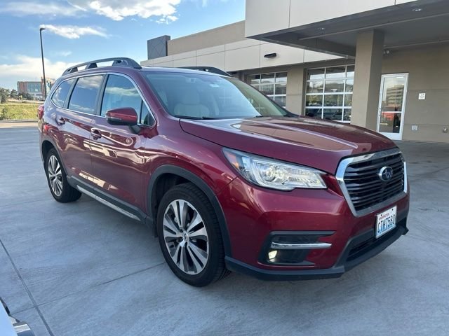 Used 2019  Subaru Limited image 2