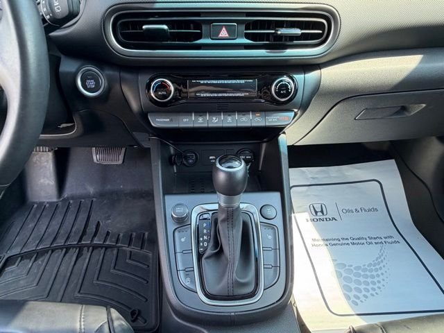 Used 2023 White Hyundai SEL image 30