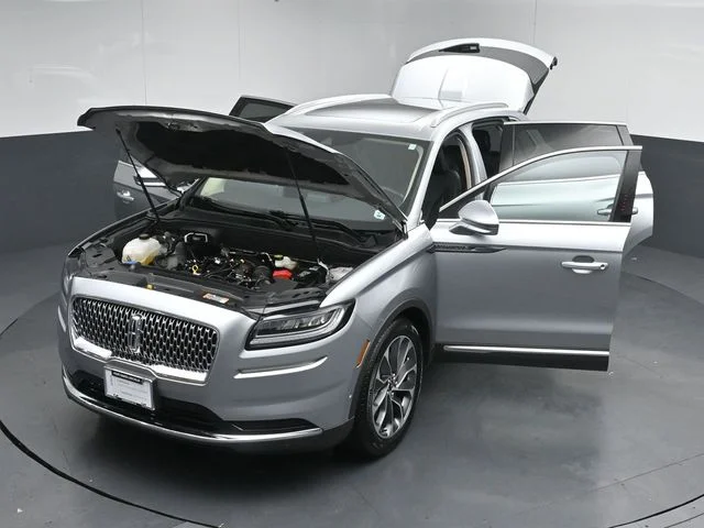 Used 2023 Silver Lincoln Reserve image 56