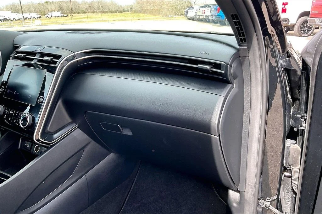 Used 2022 Black Hyundai SEL image 22