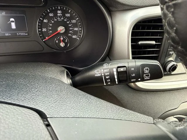 Used 2018 Purple Kia LX image 35