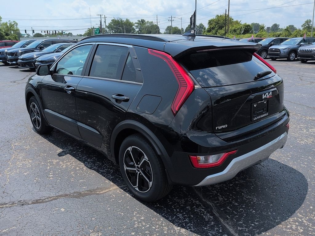 New 2026 Aurora Black Pearl Kia LX image 5