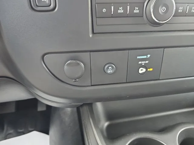 New 2026 Summit White GMC Work Van image 23