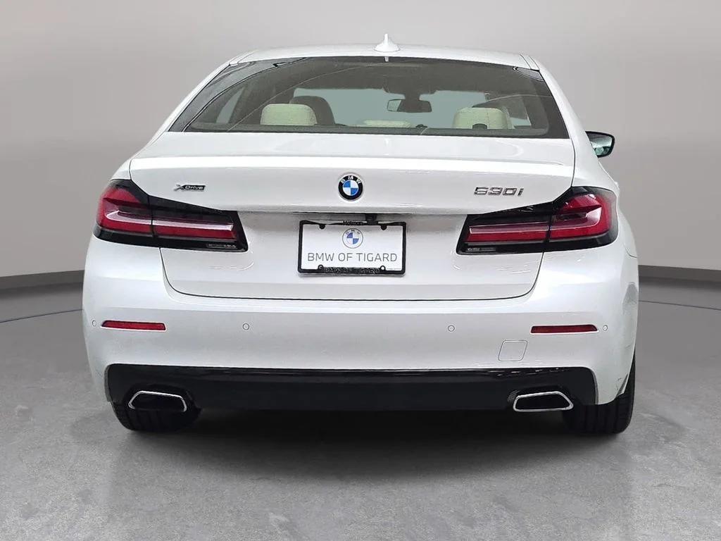 Used 2022 Mineral White Metallic BMW 530i xDrive image 6