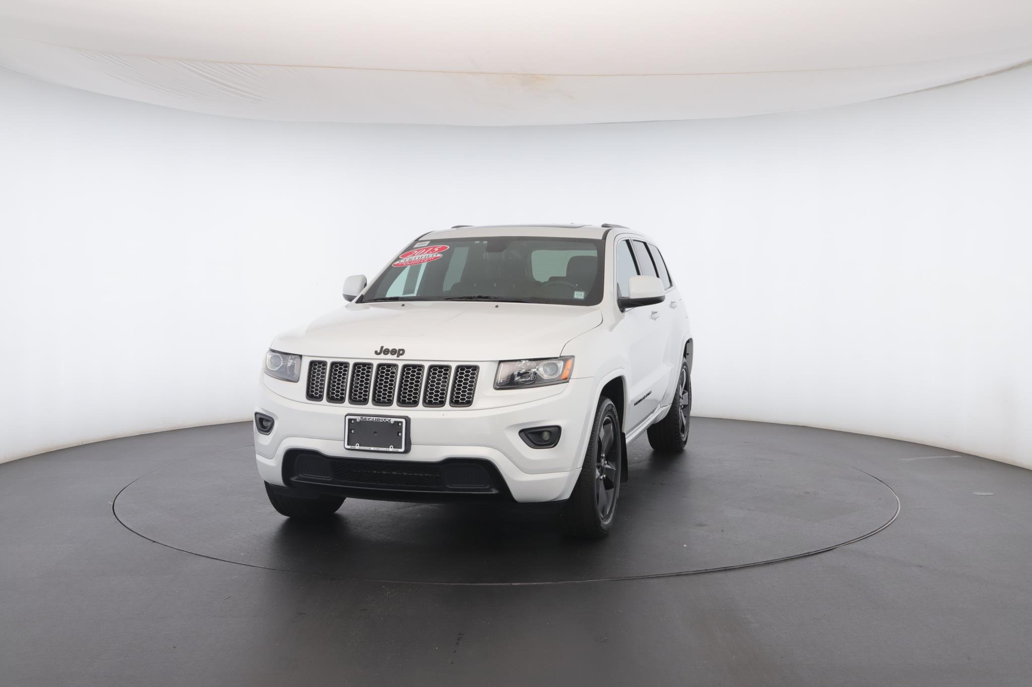 Used 2015 Bright White Clearcoat Jeep Altitude image 39