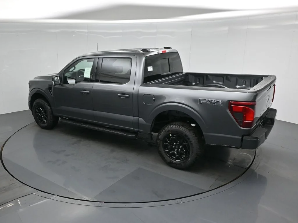 New 2026 Carbonized Gray Metallic Ford XLT image 40