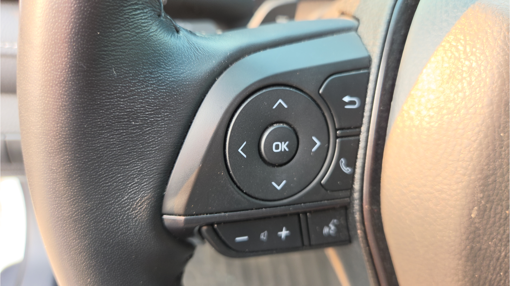 Used 2024 White Toyota SE Nightshade image 23