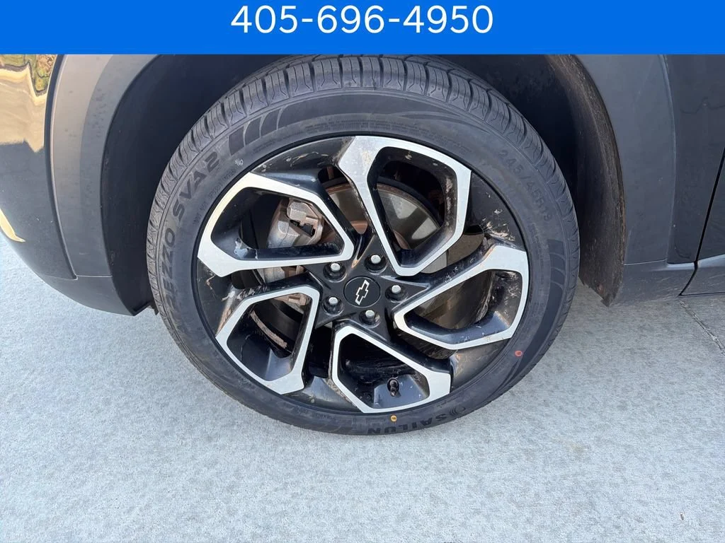 Pre-Owned 2024 Chevrolet Trax 2RS