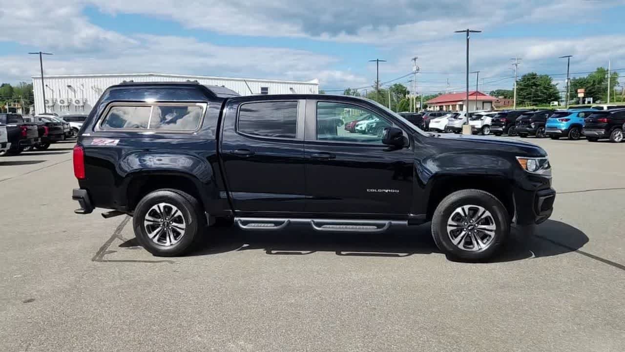 Used 2022 Black Chevrolet 4WD Z71 image 9