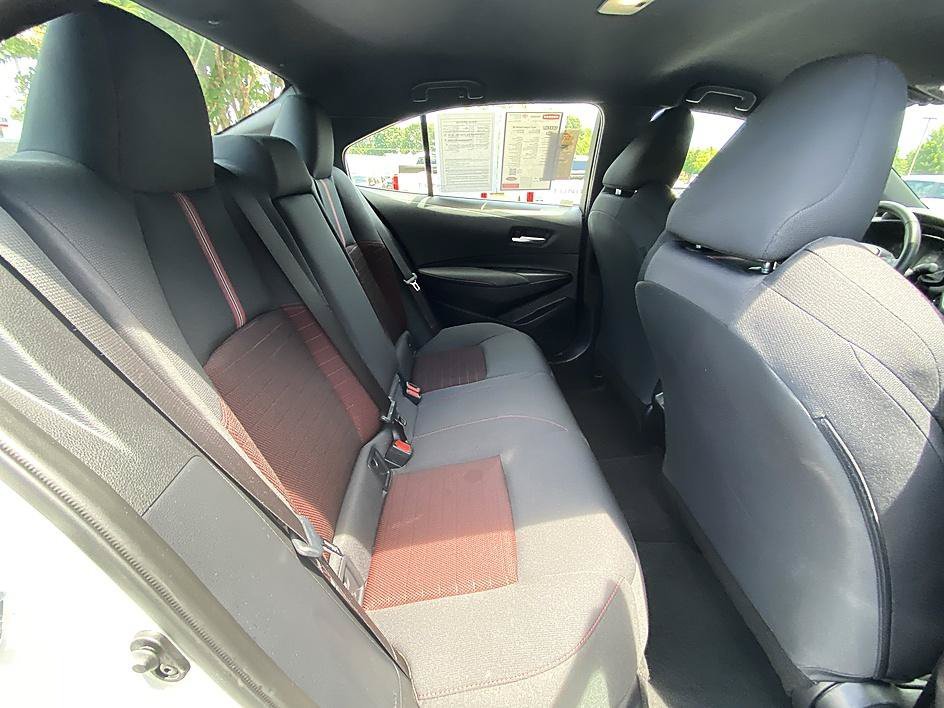 Used 2025 Classic Silver Metallic Toyota SE image 18