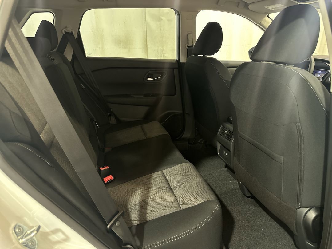 2026 Nissan Rogue SV - Photo 19