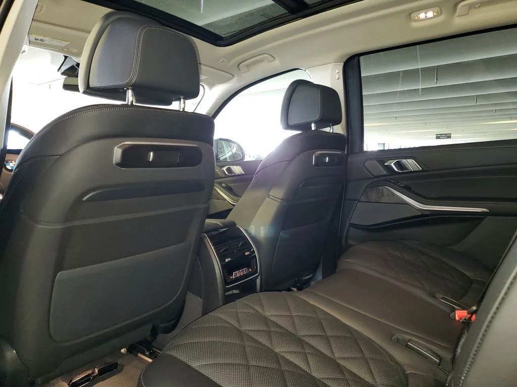 New 2026 Black Sapphire Metallic BMW xDrive40i image 10