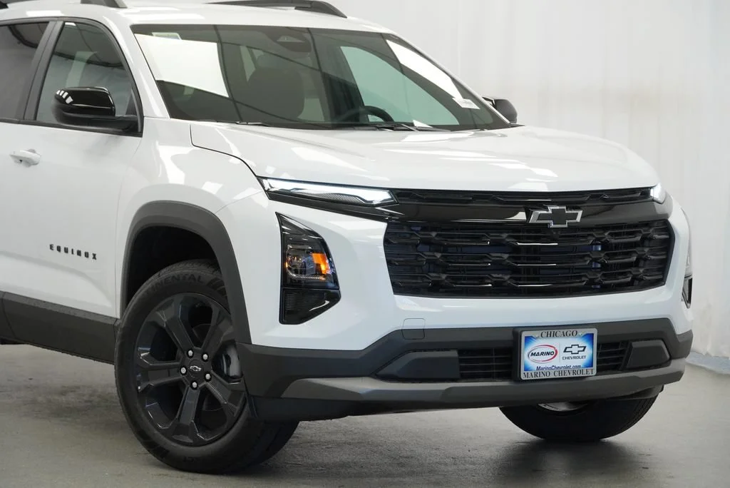 New 2027 Summit White Chevrolet LT image 9