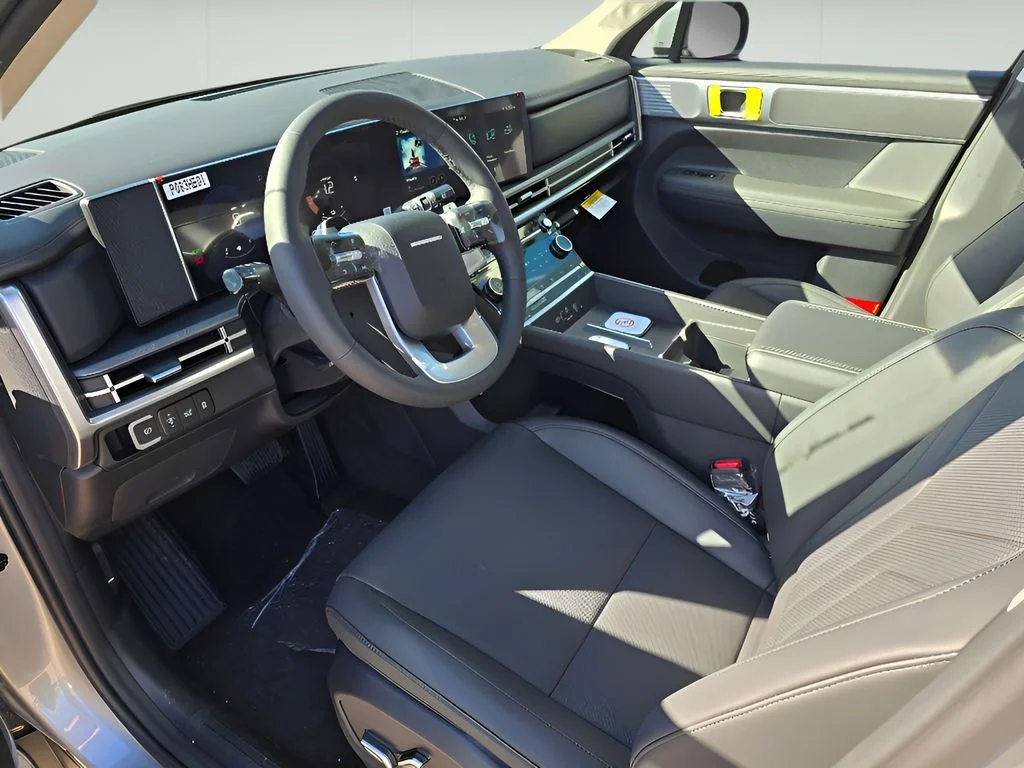 Used 2026 Shimmering Silver Hyundai SEL image 19