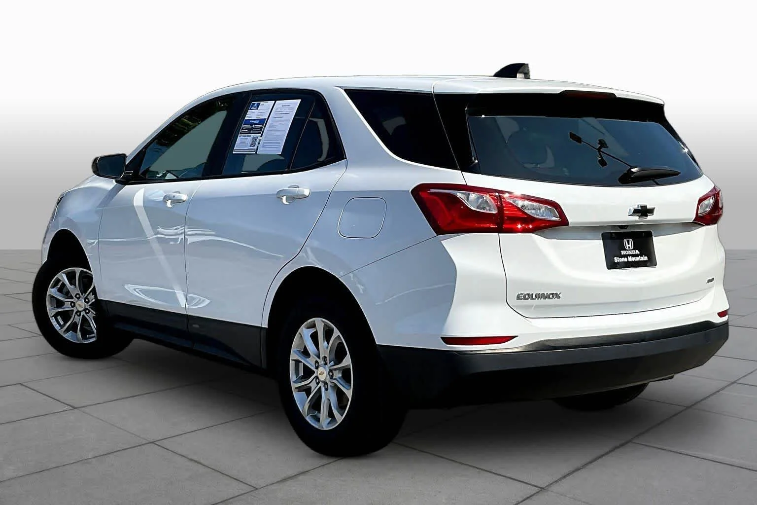 Used 2021 Summit White Chevrolet LS image 12