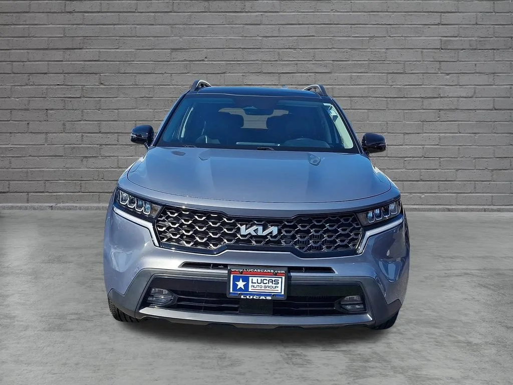 Used 2023 Silver Kia X-Line EX image 4