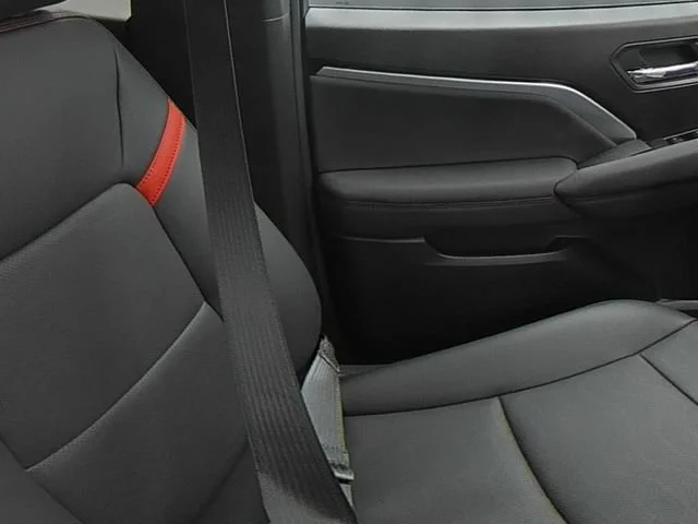 2026 Chevrolet Colorado Z71 - Photo 37