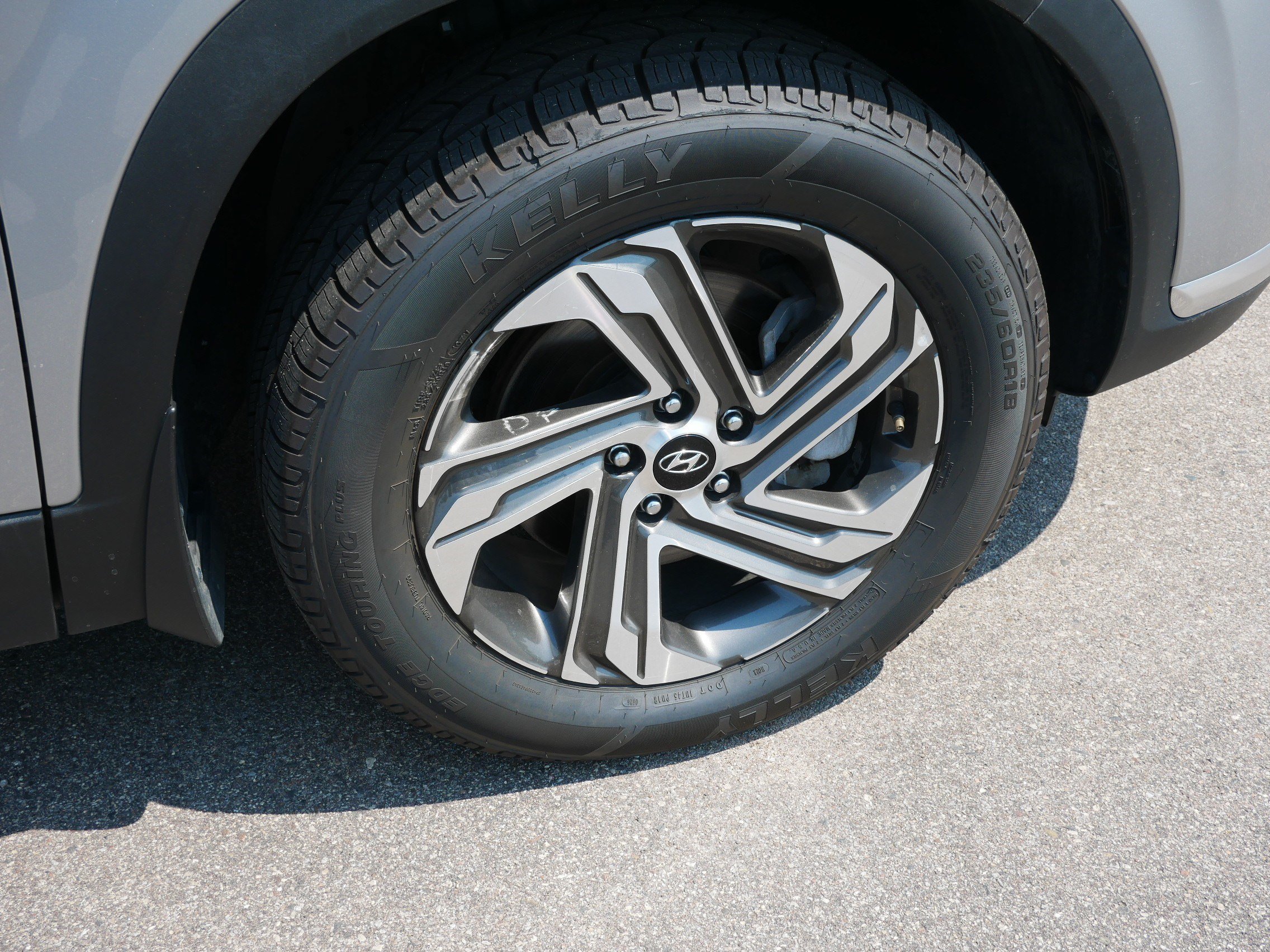 Certified Used 2022 Shimmering Silver Hyundai SEL image 15