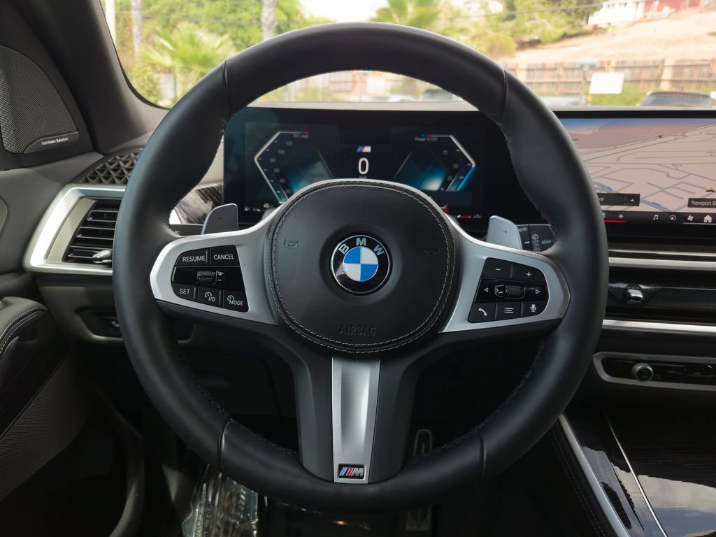 Used 2025 Alpine White BMW xDrive40i image 11