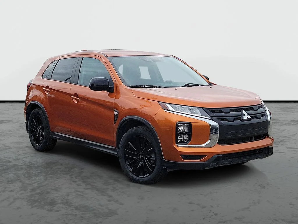 2024 Mitsubishi Outlander Sport 2.0 LE AWC CVT's photo