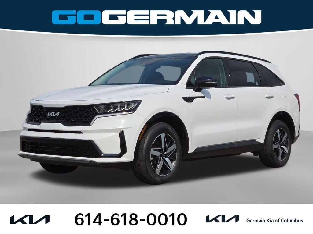 Used 2022 White Kia S image 1