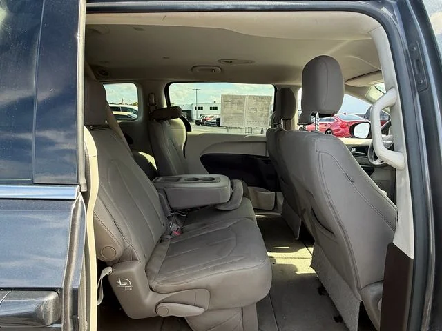 Used 2017 Gray Chrysler Touring image 15