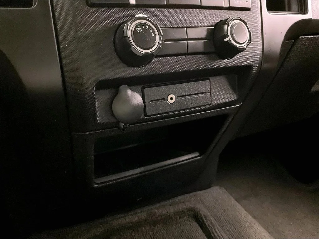 Used 2013 White Ford XL image 36