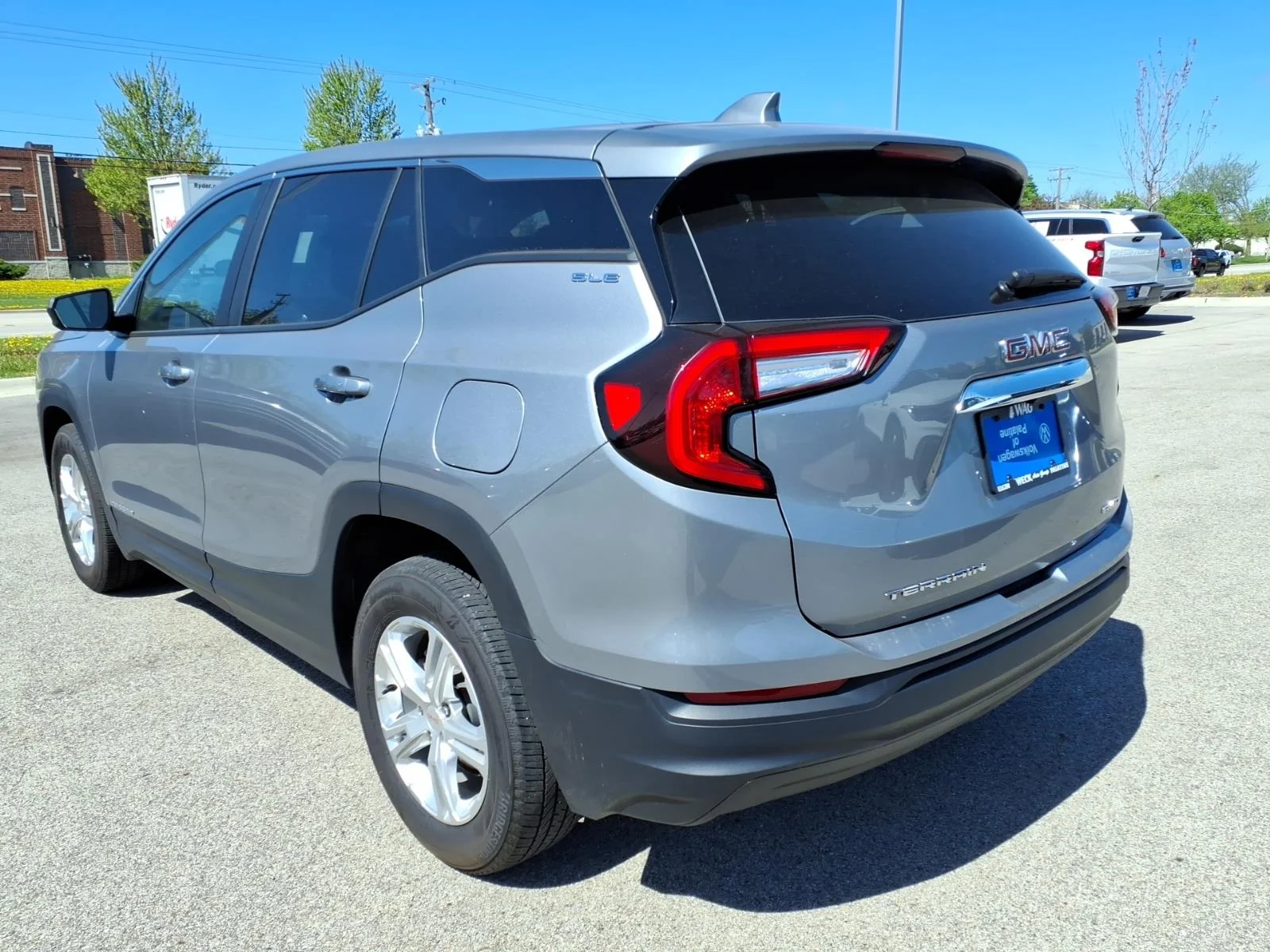 Used 2024 Sterling Metallic (gxd) GMC SLE image 5
