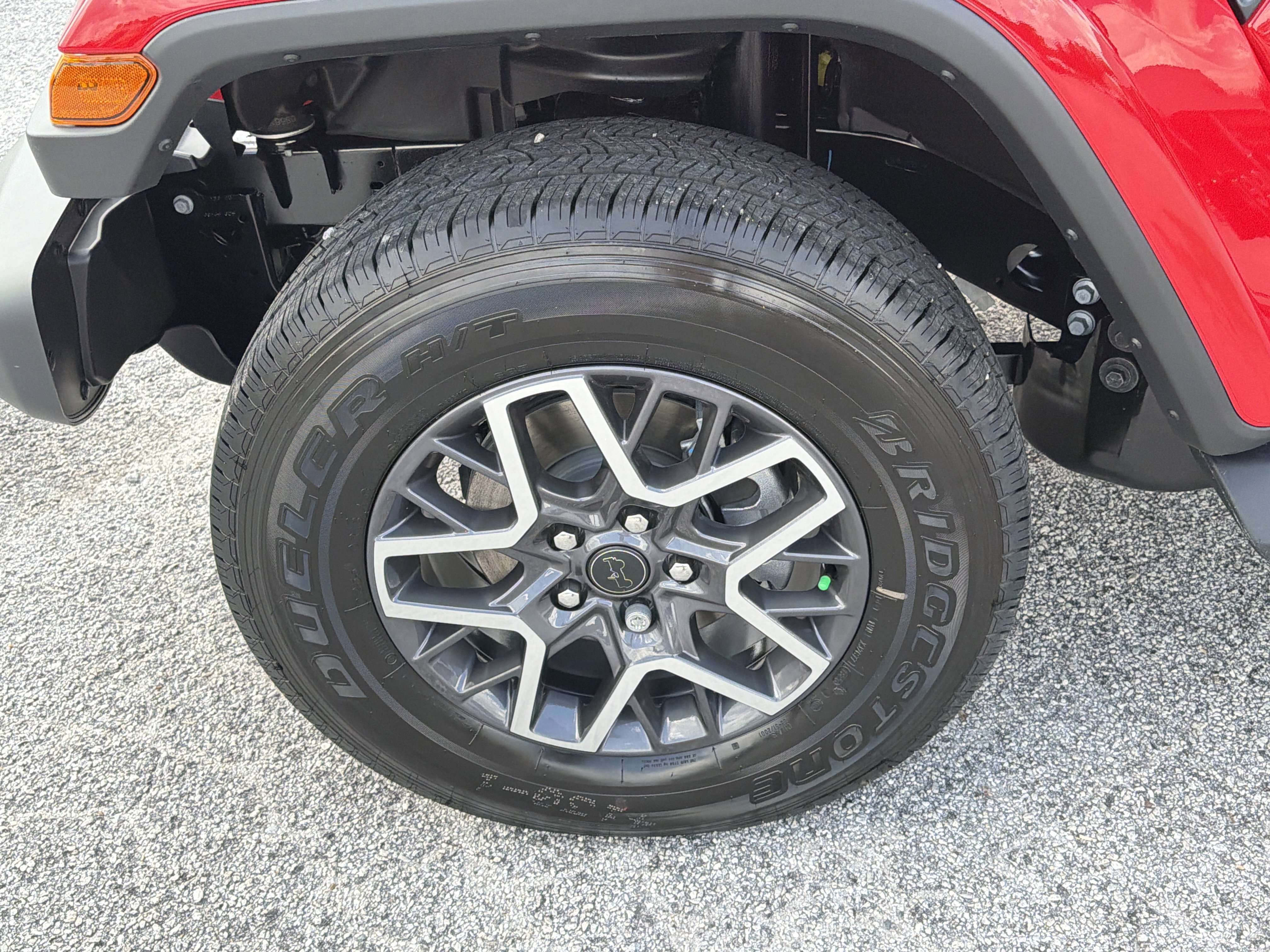 New 2026 Firecracker Red Clear-Coat Exterior Paint Jeep Sahara image 12